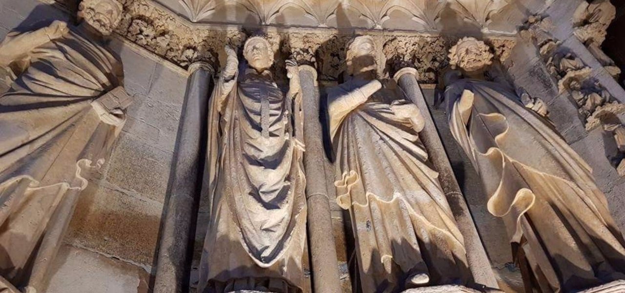 Corporate tour champagne