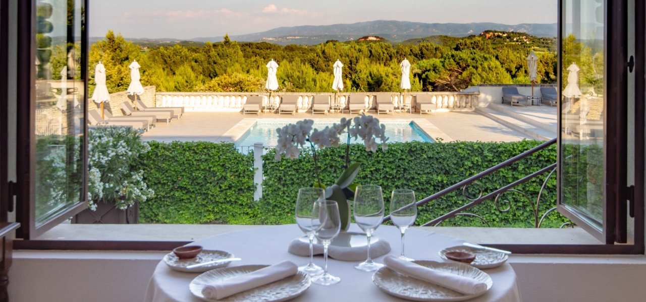 Xavier Mathieu's Table