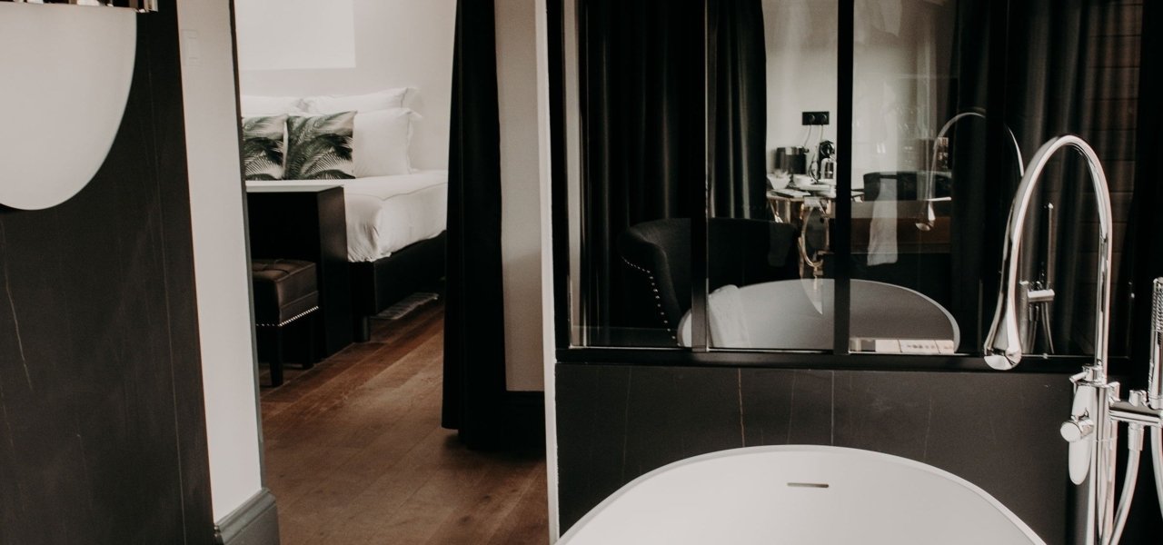 Bathroom - Wine Paths